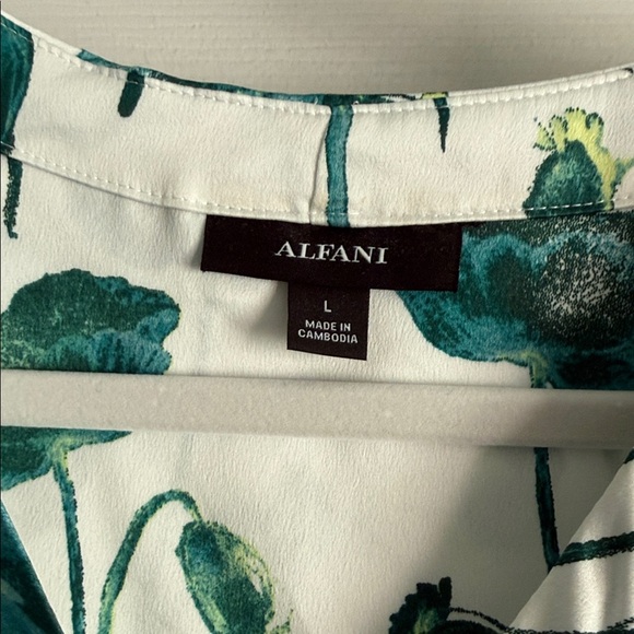 Alfani Green and White Floral Blouse - Picture 2 of 4